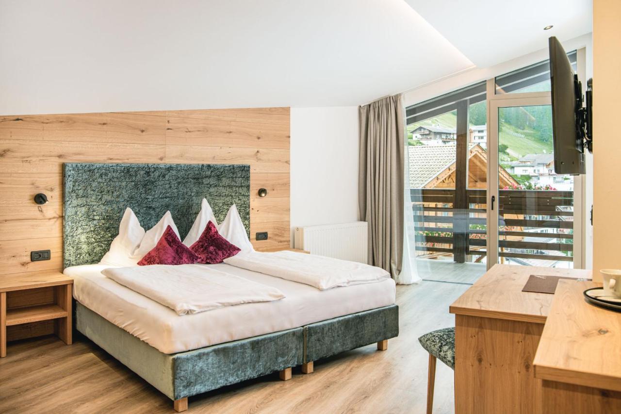 Garni Hotel Miara - Your Dolomites Home Selva di Val Gardena Eksteriør bilde