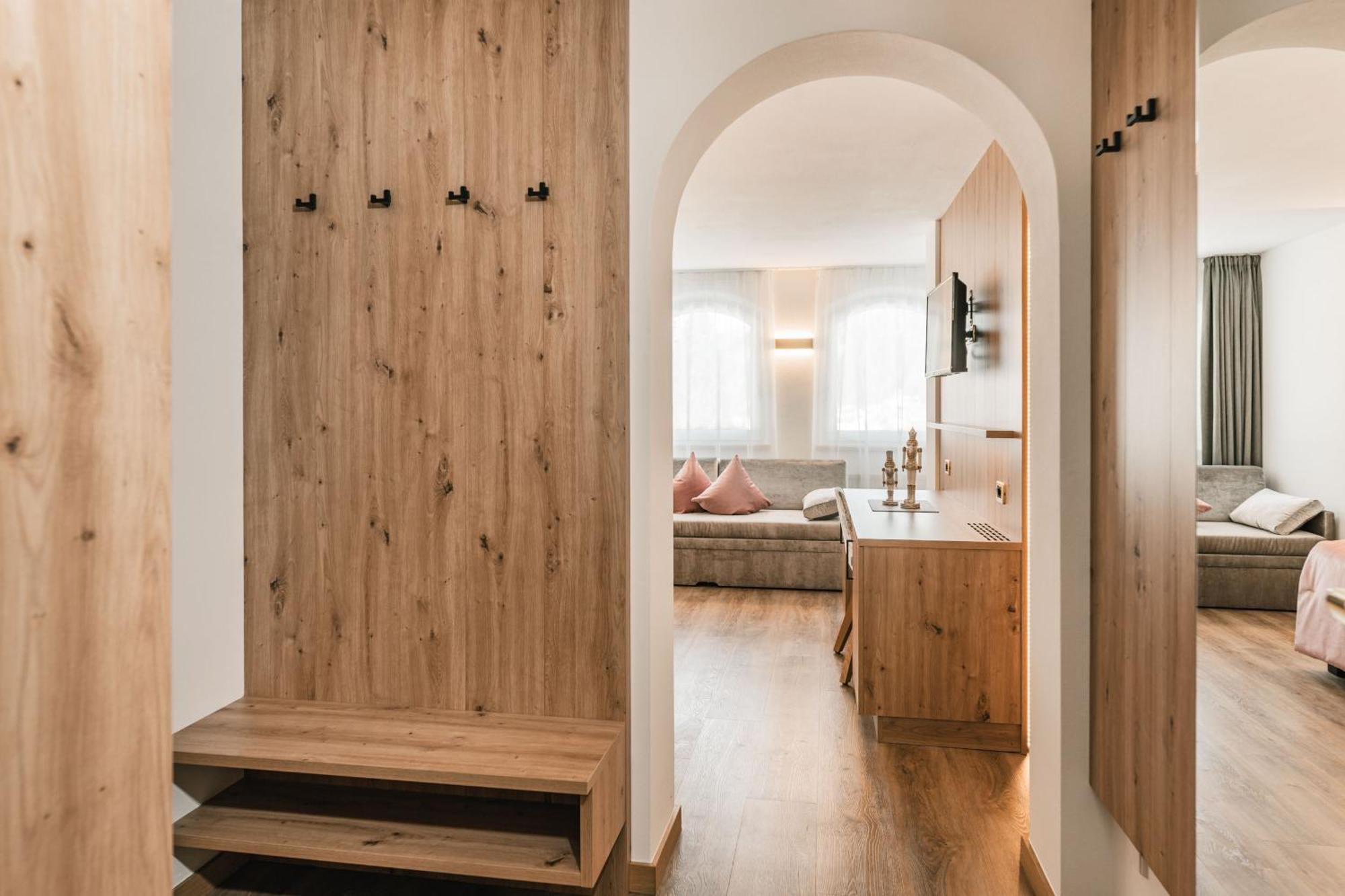 Garni Hotel Miara - Your Dolomites Home Selva di Val Gardena Eksteriør bilde