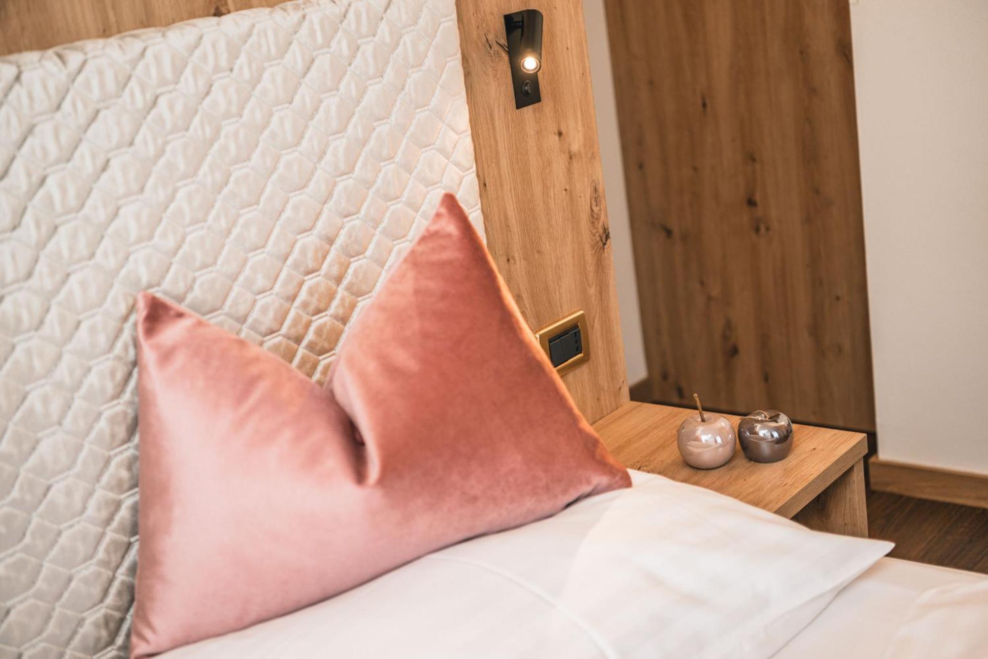 Garni Hotel Miara - Your Dolomites Home Selva di Val Gardena Eksteriør bilde