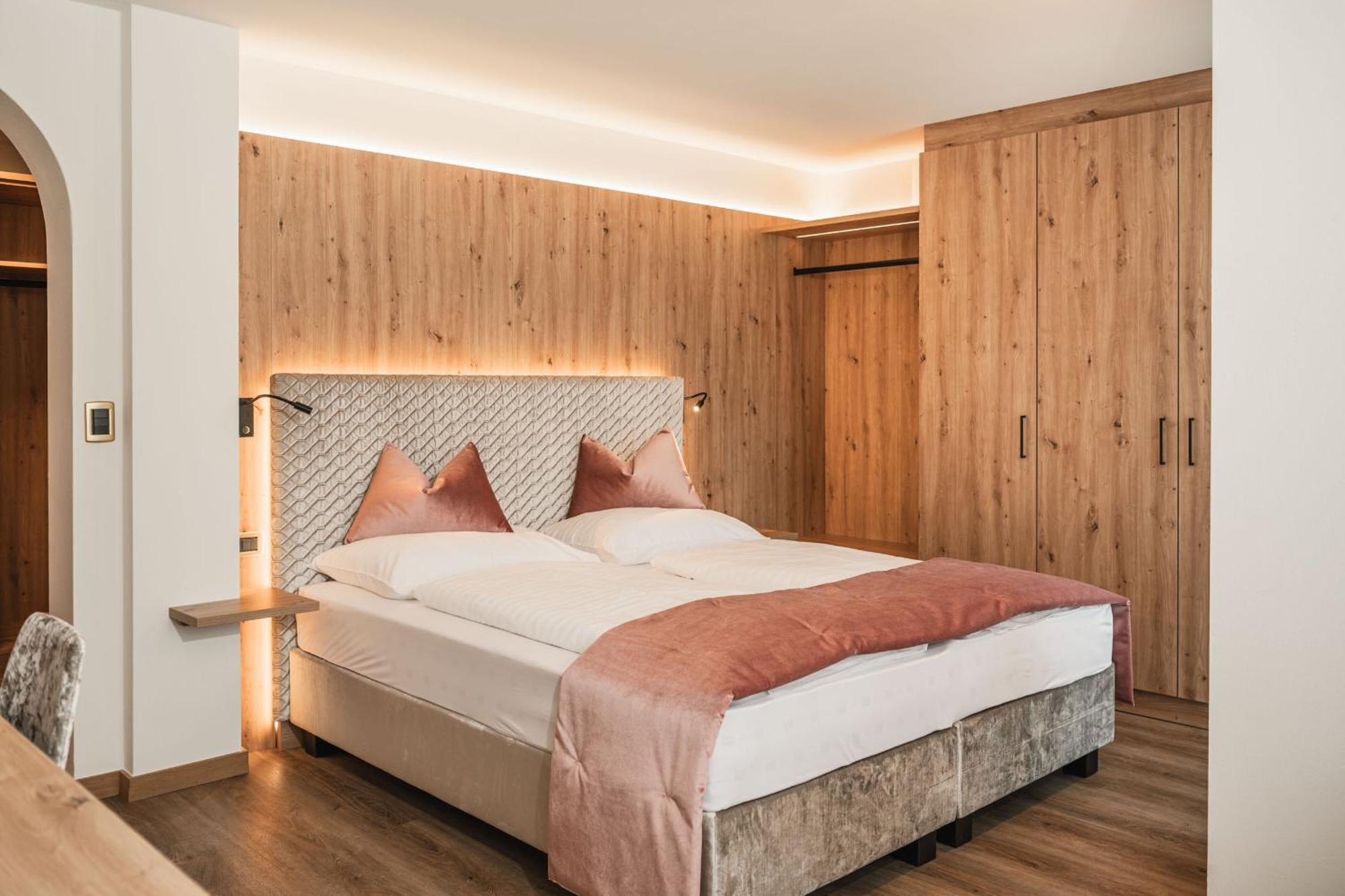 Garni Hotel Miara - Your Dolomites Home Selva di Val Gardena Eksteriør bilde