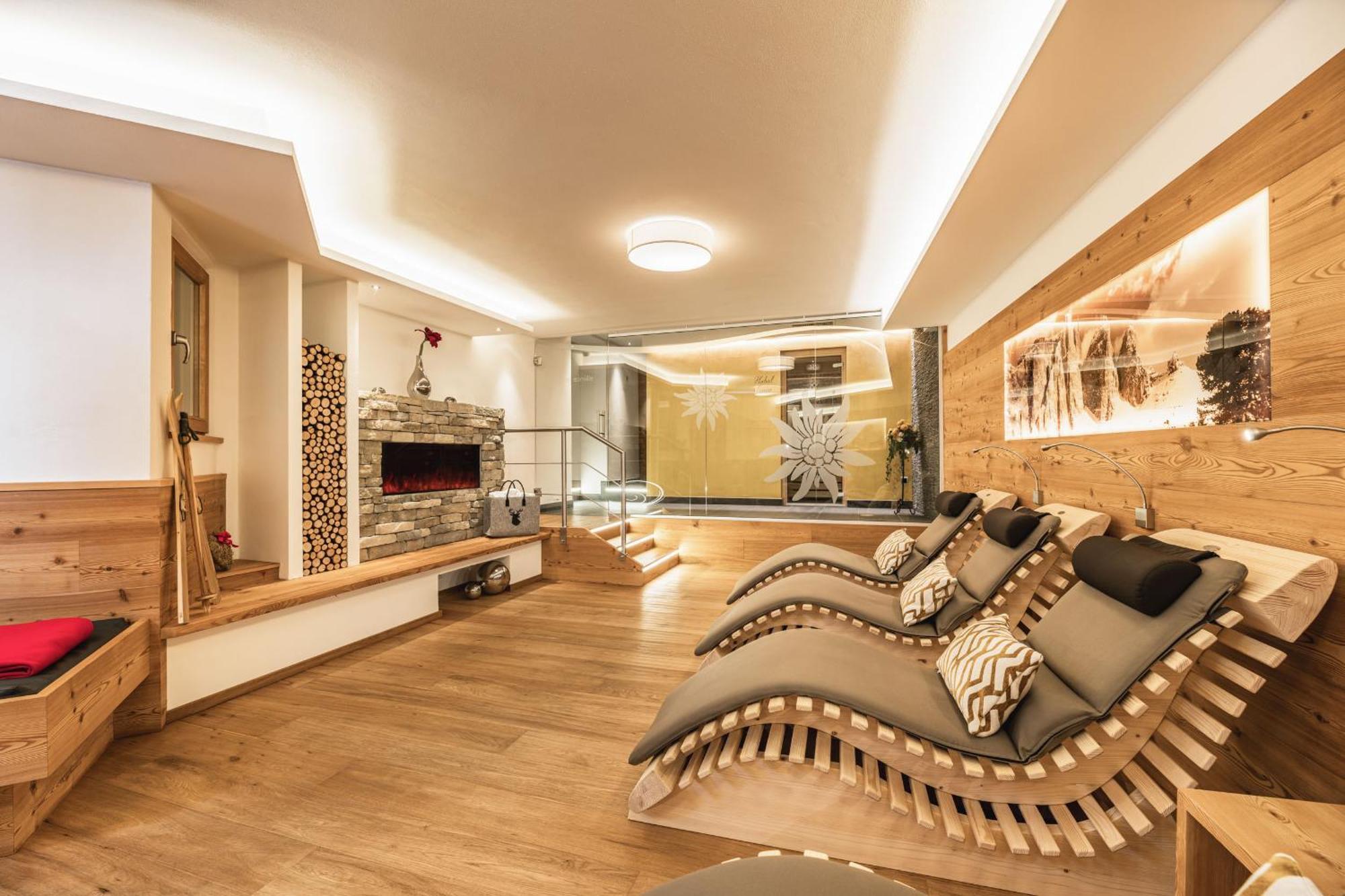 Garni Hotel Miara - Your Dolomites Home Selva di Val Gardena Eksteriør bilde
